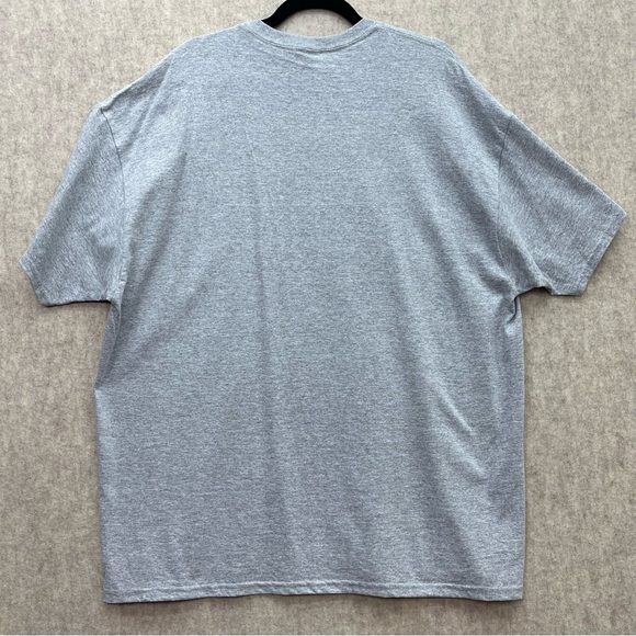 Men's NWOT Gildan Nurses are the Heart of Healthcare Tshirt 2XL - Picture 3 of 7